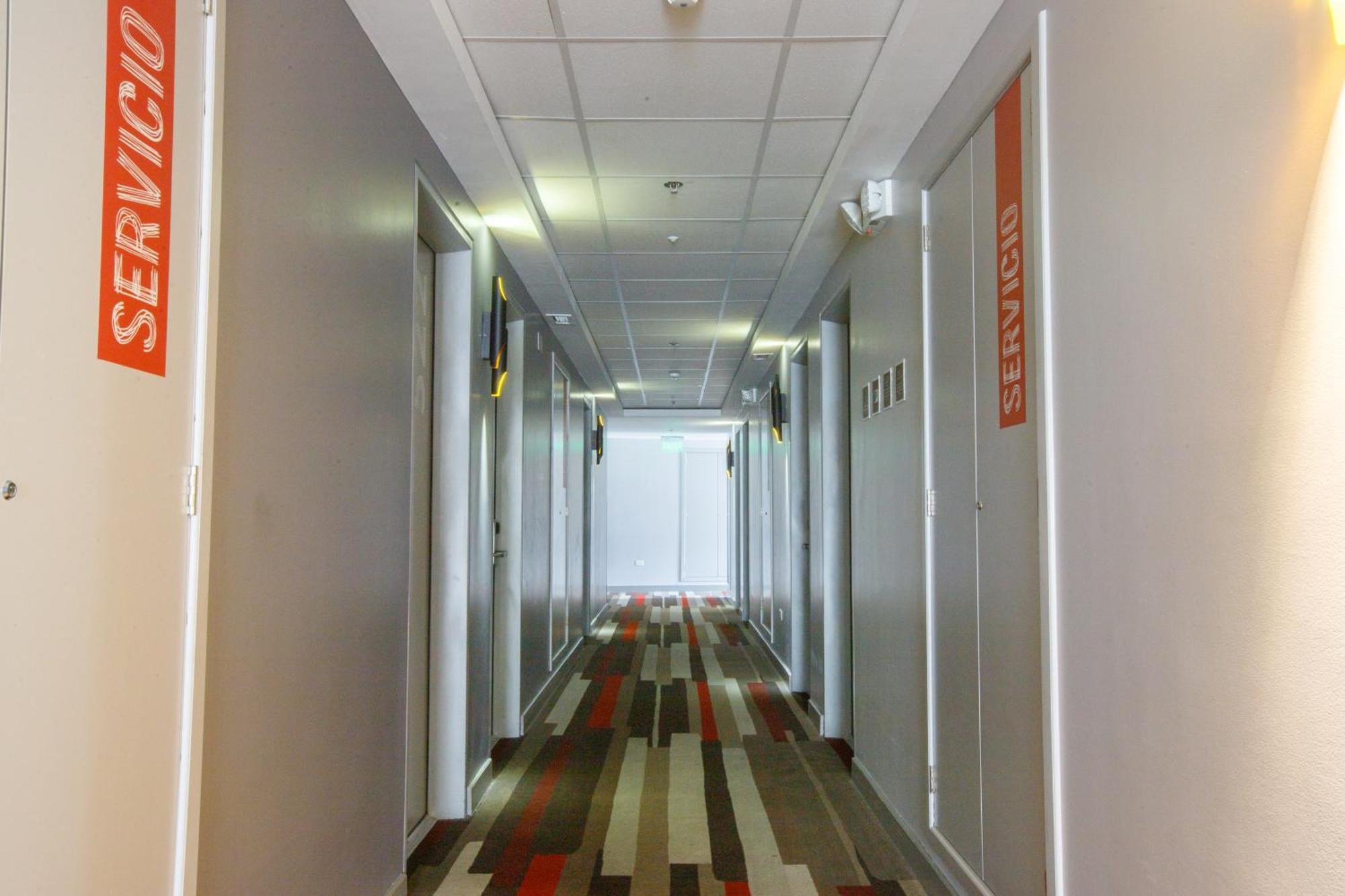 Отель Ibis Кито Экстерьер фото