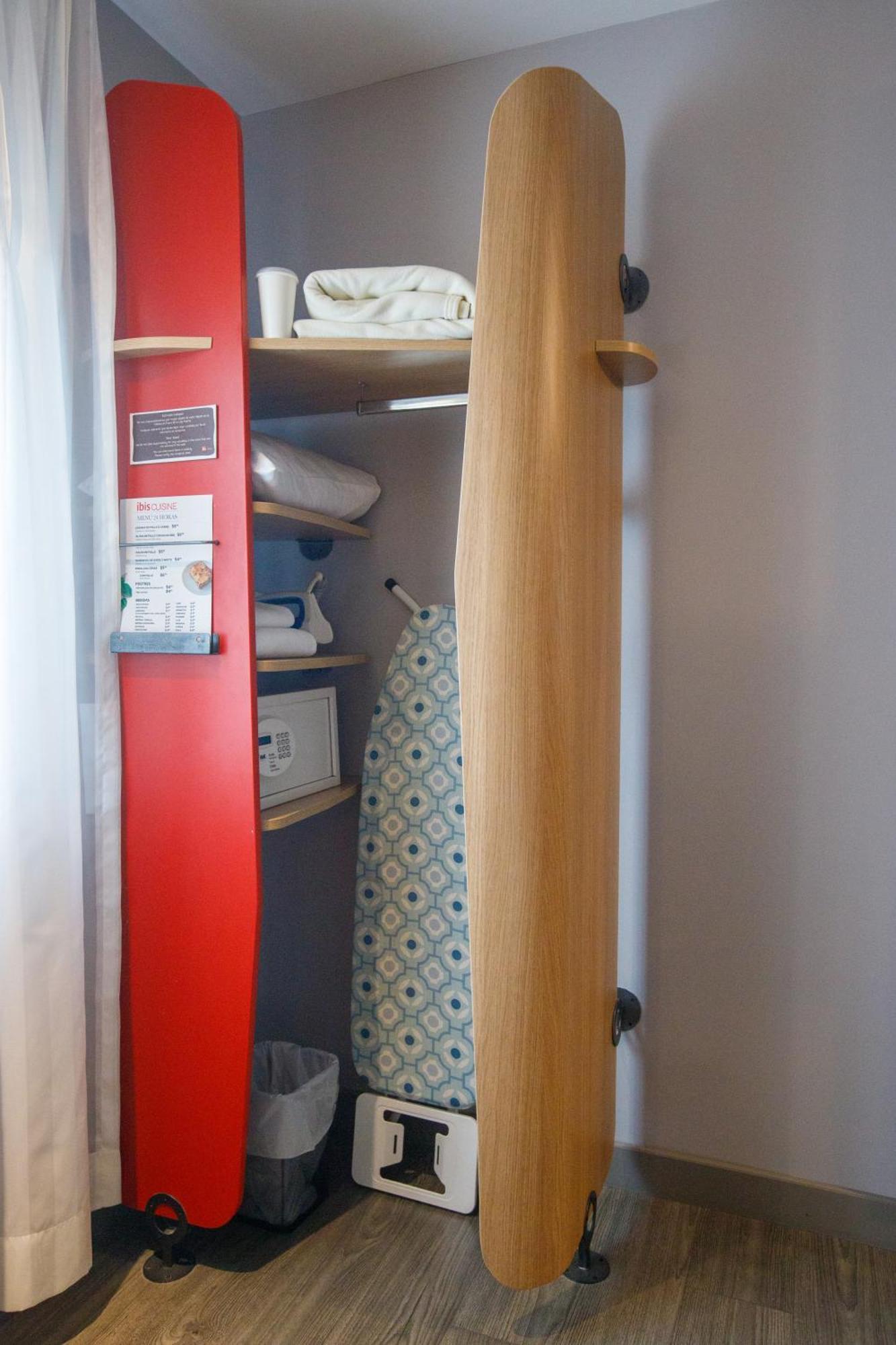 Отель Ibis Кито Экстерьер фото
