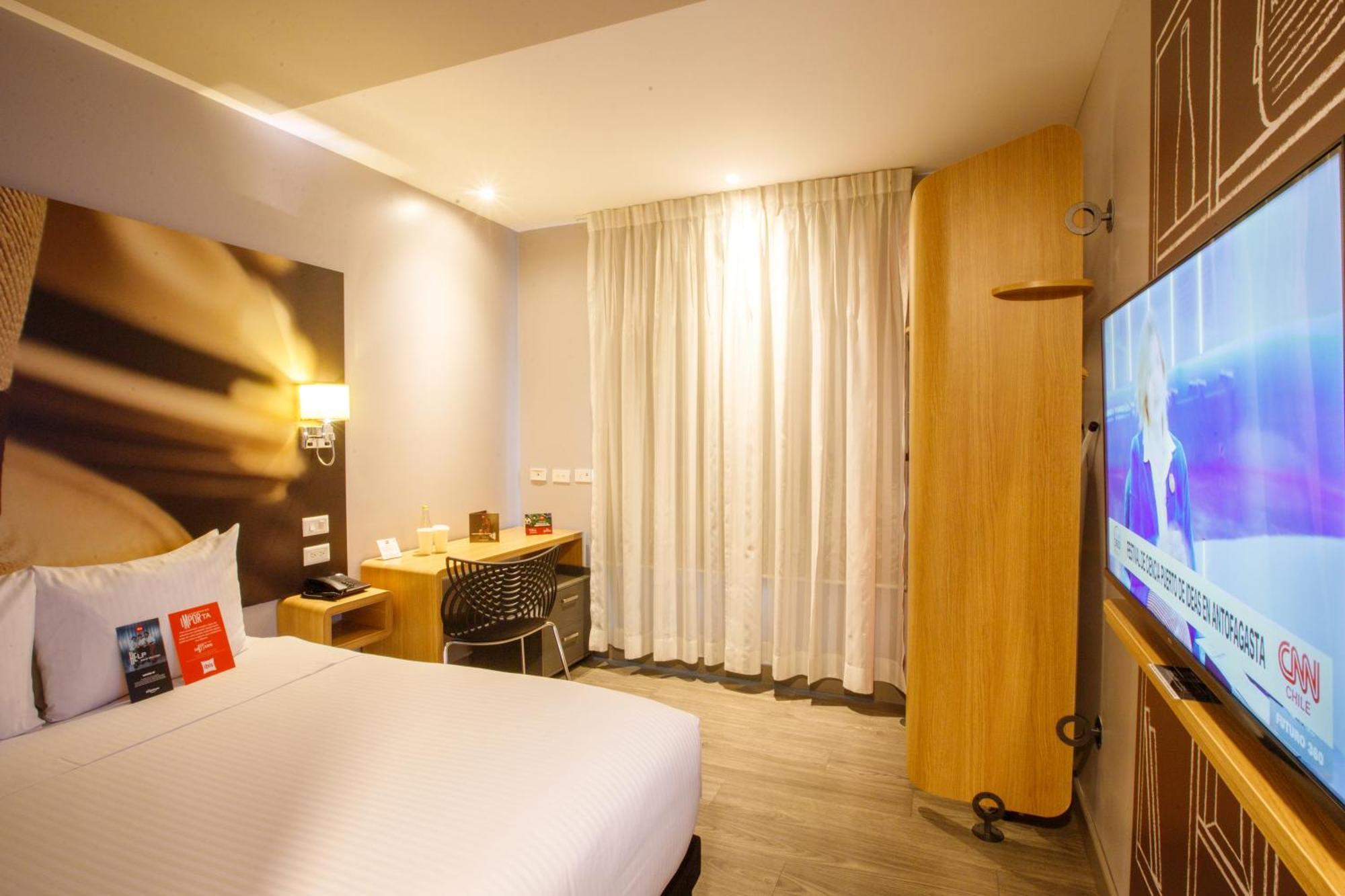 Отель Ibis Кито Экстерьер фото